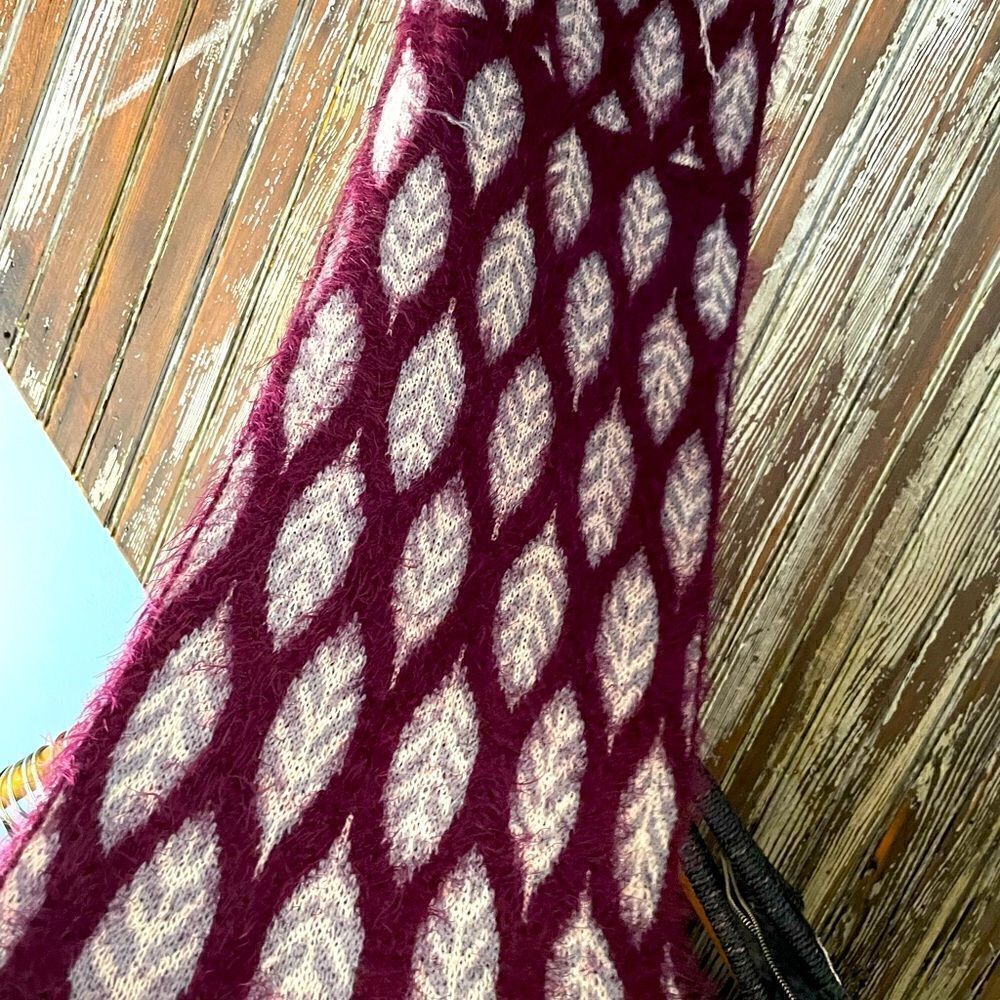 Do Everything in Love infinity scarf